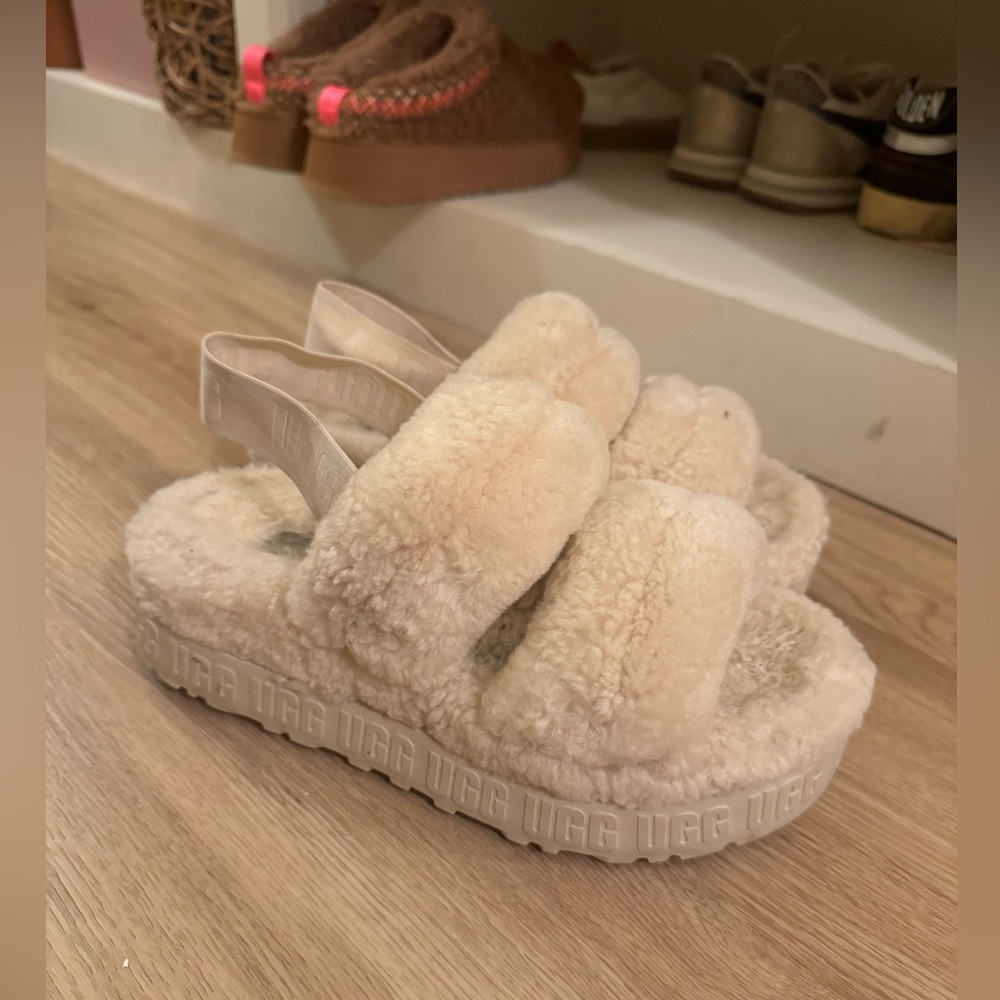 UGG Oh Fluffita Beige Platform Slippers Slightly Worn